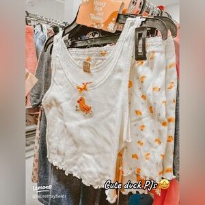 Rare Messy Bun Just Chillin Duck PJ Set 🦆💛 Size Small